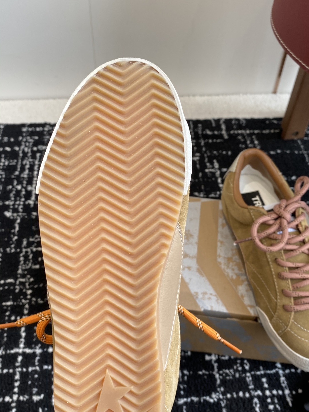 GGDB~~Golden Goose 25ss 情侣款 德训鞋 全网最好版本不服来比 #
ggdb经典情