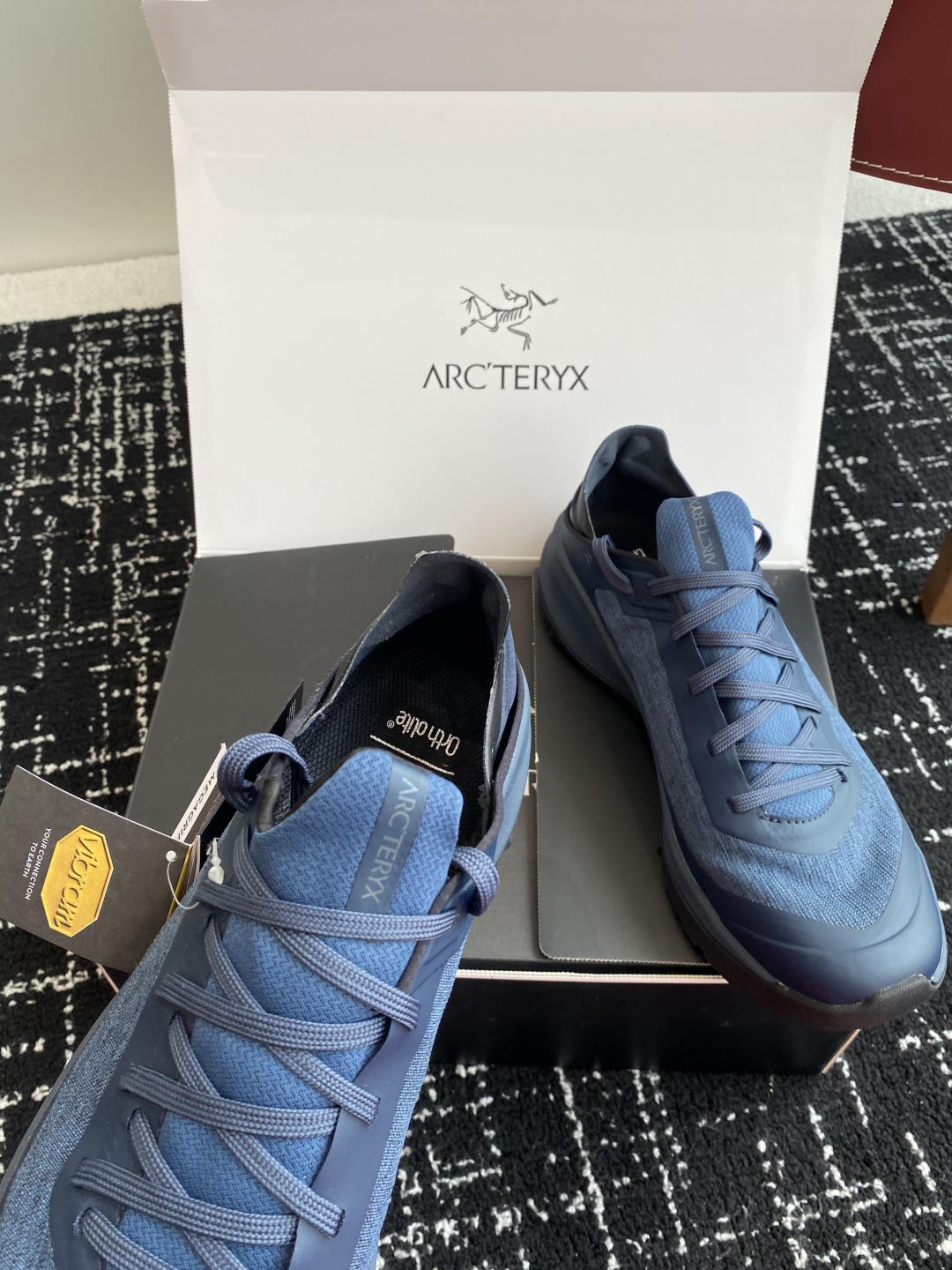代购级
Arcteryx 始祖鸟 加拿大 出口原单
      Konaseal Lt 未来之壳系列低帮
