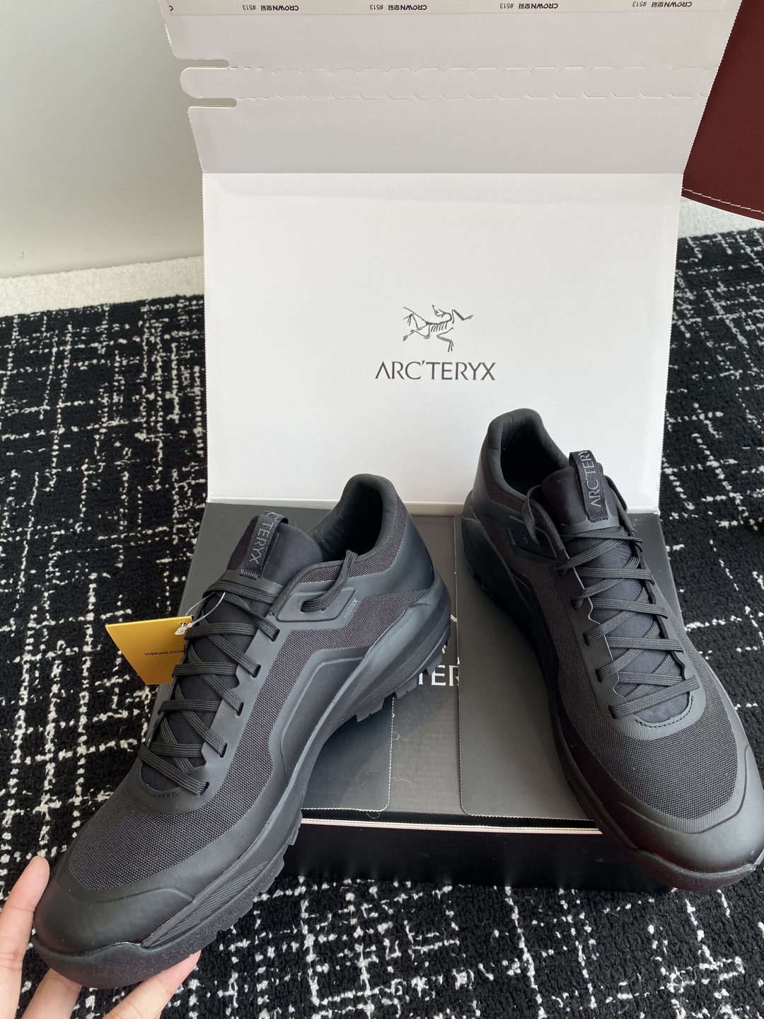 代购级
Arcteryx 始祖鸟 加拿大 出口原单
      Konaseal Lt 未来之壳系列低帮