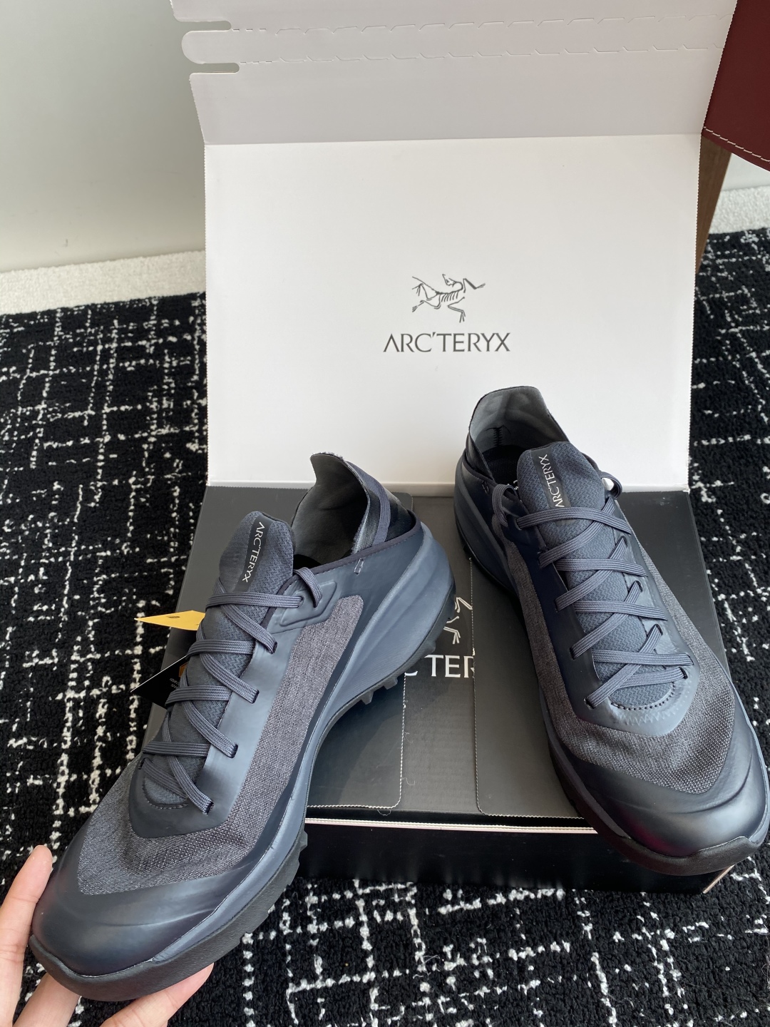 代购级
Arcteryx 始祖鸟 加拿大 出口原单
      Konaseal Lt 未来之壳系列低帮
