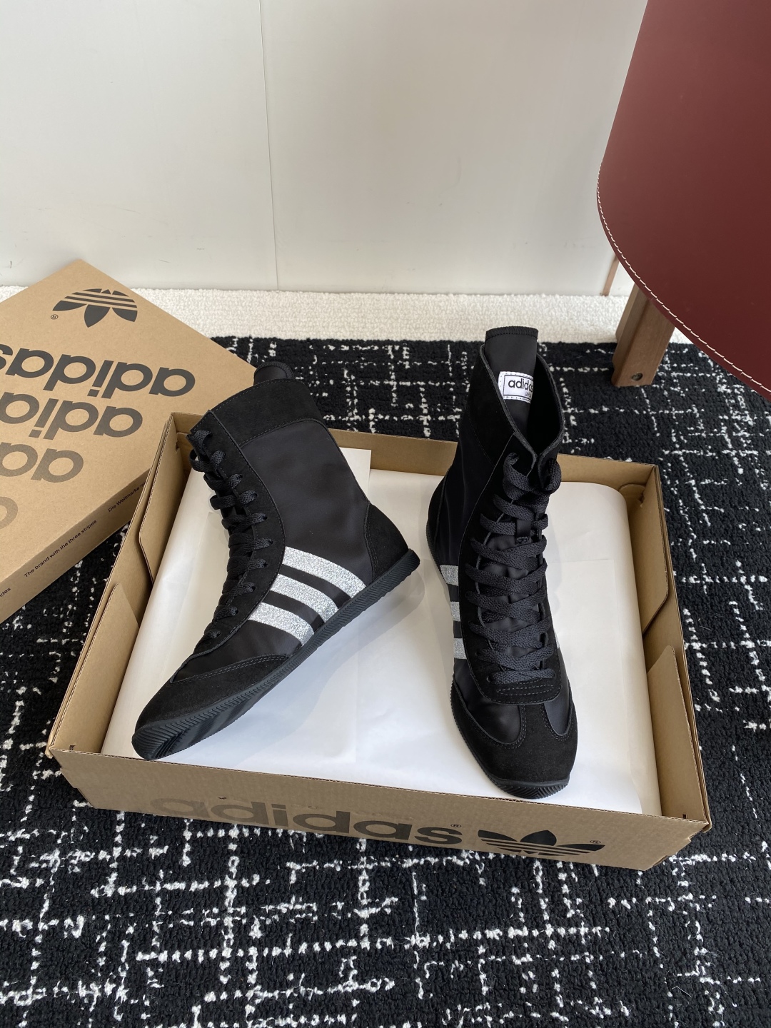 代购级
Adidas阿迪达斯 Jennie同款 Taekwondo 跆拳道鞋 三叶草 拳击鞋 复古 休闲
