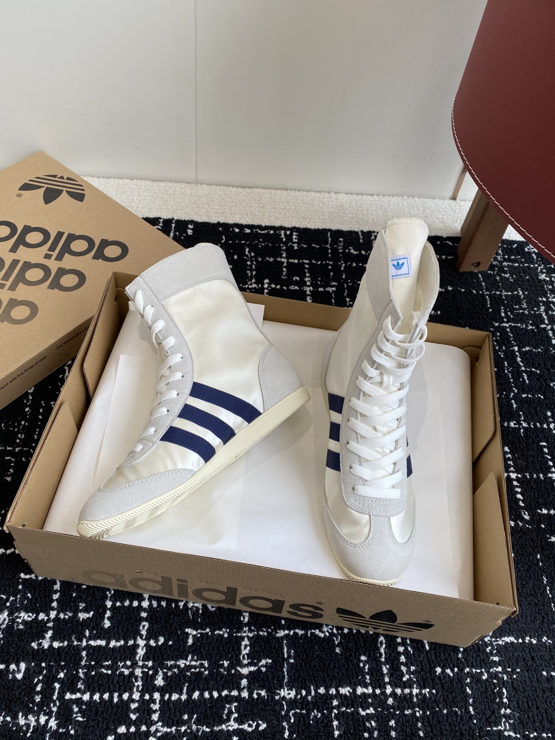 代购级
Adidas阿迪达斯 Jennie同款 Taekwondo 跆拳道鞋 三叶草 拳击鞋 复古 休闲