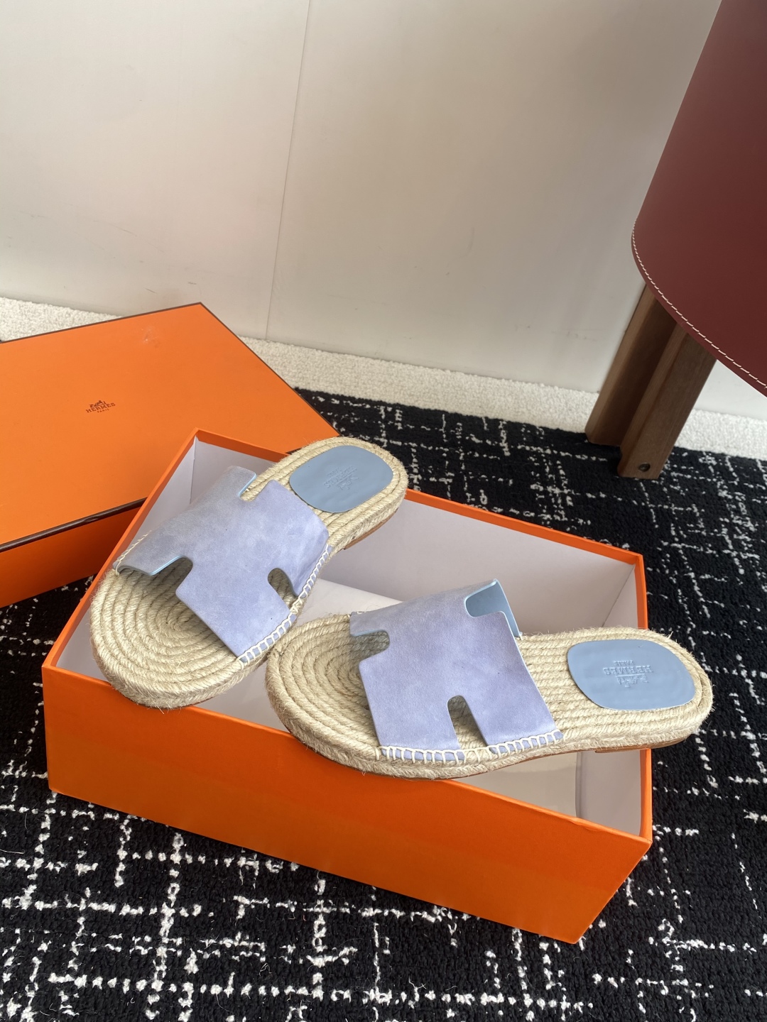 代购级
Hermes  25ss爱马仕春夏经典款  男款H拖鞋

经典H拖，每个夏天必入的款式！愿望Li