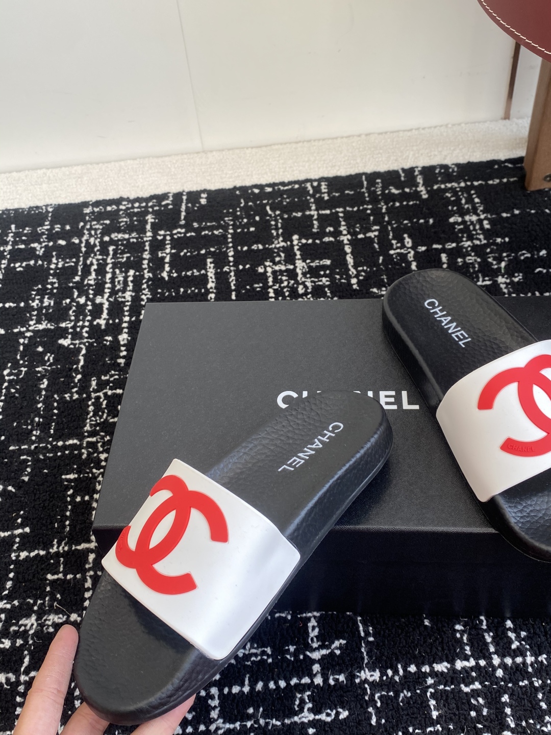 代购级
CHANEL 25ss 春夏沙滩拖鞋 系列 香奈儿 国内国外专柜断货王，找遍国内专柜心心念念终于