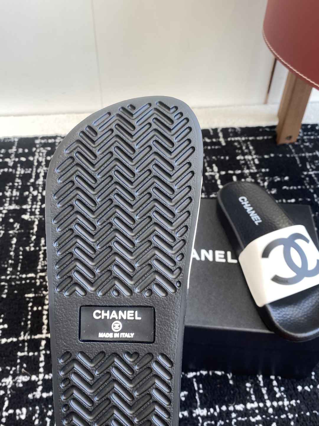 代购级
CHANEL 25ss 春夏沙滩拖鞋 系列 香奈儿 国内国外专柜断货王，找遍国内专柜心心念念终于