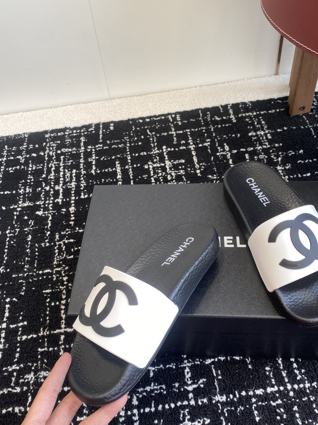 代购级
CHANEL 25ss 春夏沙滩拖鞋 系列 香奈儿 国内国外专柜断货王，找遍国内专柜心心念念终于