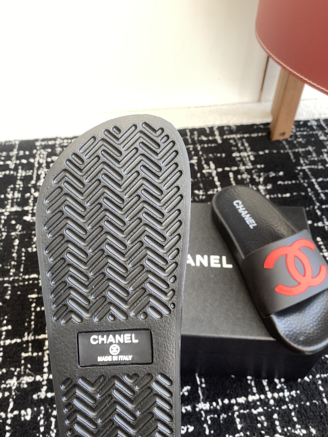 代购级
CHANEL 25ss 春夏沙滩拖鞋 系列 香奈儿 国内国外专柜断货王，找遍国内专柜心心念念终于