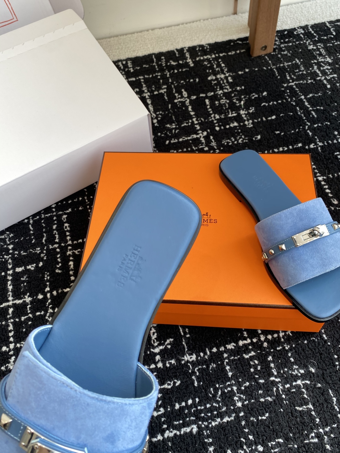 东莞代购级（官网同步✈️盒包装）
Hermes爱马仕 25ss 春夏最新 Kelly 凉拖鞋经典的版型 