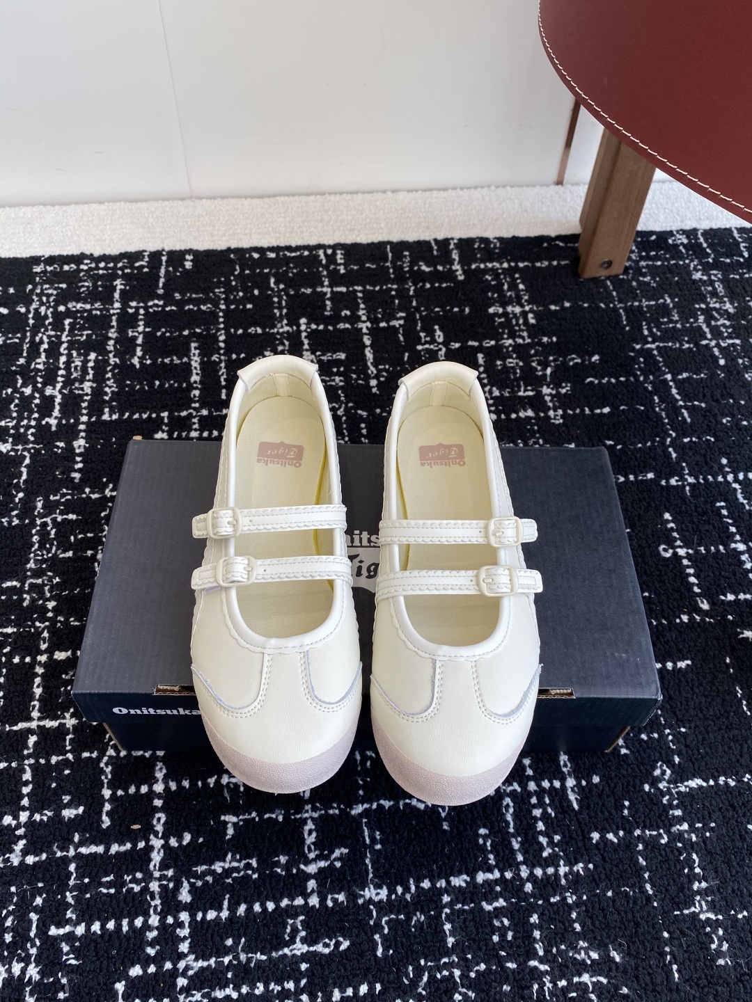代购级
Kiko 鬼冢虎玛丽珍运动鞋
Kiko Kostadinov 联合 Heaven by Marc
