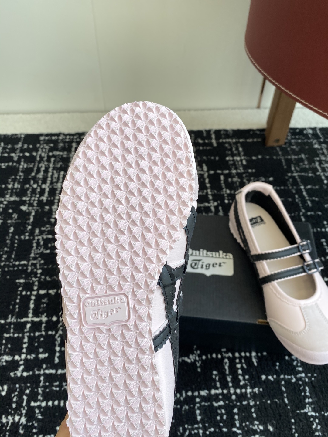 代购级
Kiko 鬼冢虎玛丽珍运动鞋
Kiko Kostadinov 联合 Heaven by Marc
