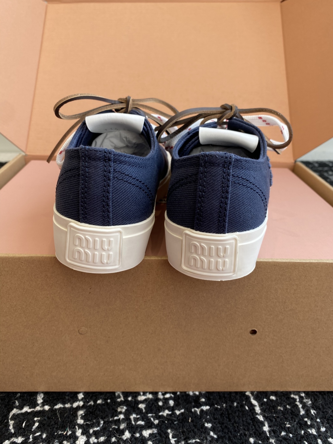 代购级（官网同步✈️盒包装）MiuMiu缪缪 25ss 最新款美式复古风 双鞋带 帆布 半拖 中绑 高绑