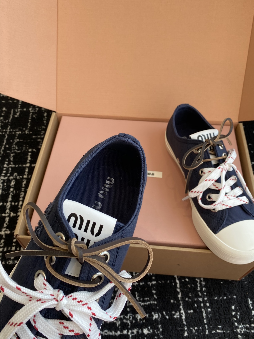代购级（官网同步✈️盒包装）MiuMiu缪缪 25ss 最新款美式复古风 双鞋带 帆布 半拖 中绑 高绑