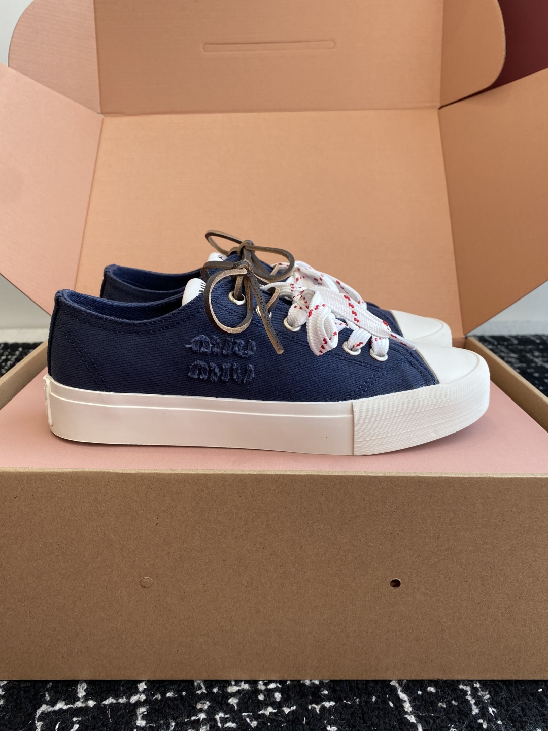 代购级（官网同步✈️盒包装）MiuMiu缪缪 25ss 最新款美式复古风 双鞋带 帆布 半拖 中绑 高绑