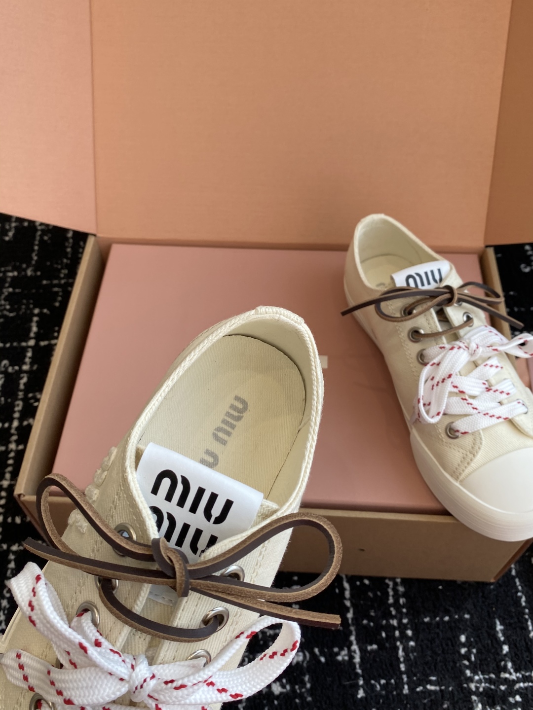 代购级（官网同步✈️盒包装）MiuMiu缪缪 25ss 最新款美式复古风 双鞋带 帆布 半拖 中绑 高绑