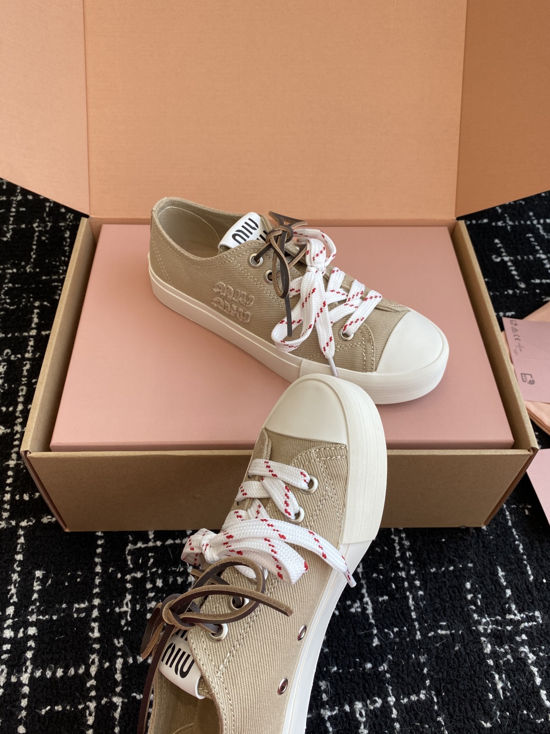 代购级（官网同步✈️盒包装）MiuMiu缪缪 25ss 最新款美式复古风 双鞋带 帆布 半拖 中绑 高绑