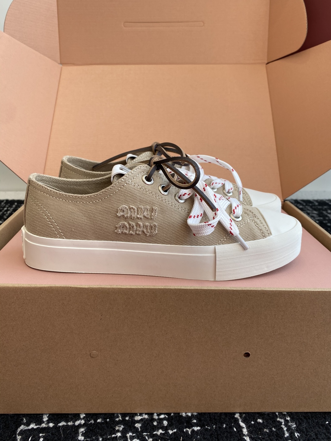 代购级（官网同步✈️盒包装）MiuMiu缪缪 25ss 最新款美式复古风 双鞋带 帆布 半拖 中绑 高绑