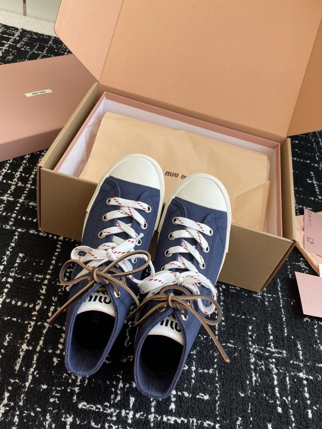 代购级（官网同步✈️盒包装）MiuMiu缪缪 25ss 最新款美式复古风 双鞋带 帆布 半拖 中绑 高绑