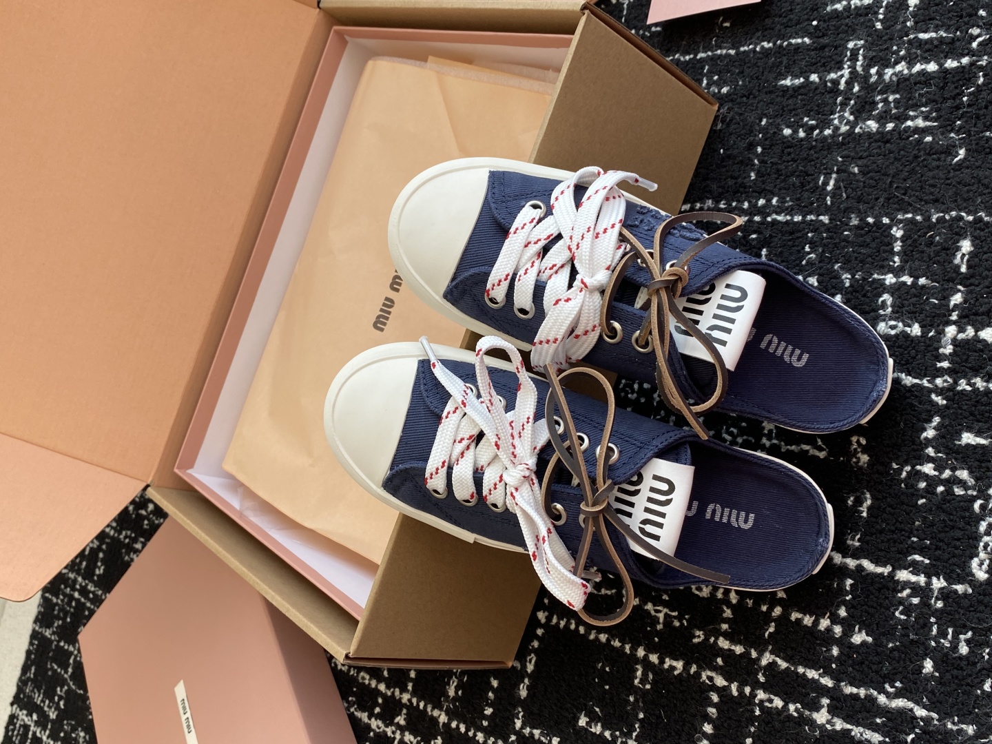 代购级（官网同步✈️盒包装）MiuMiu缪缪 25ss 最新款美式复古风 双鞋带 帆布 半拖 中绑 高绑