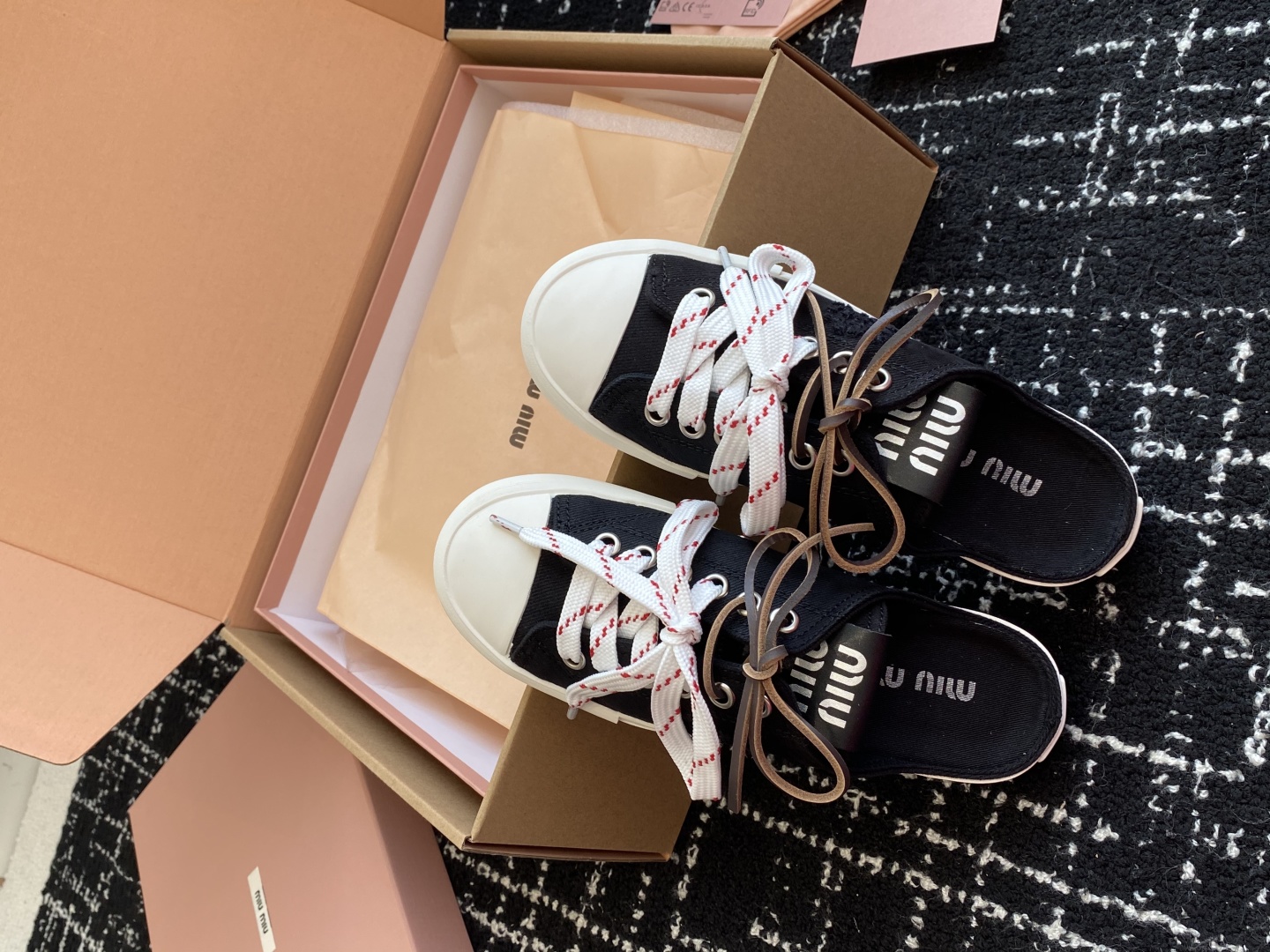 代购级（官网同步✈️盒包装）MiuMiu缪缪 25ss 最新款美式复古风 双鞋带 帆布 半拖 中绑 高绑