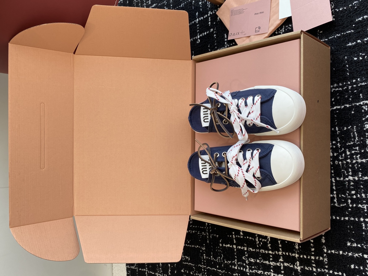 代购级（官网同步✈️盒包装）MiuMiu缪缪 25ss 最新款美式复古风 双鞋带 帆布 半拖 中绑 高绑