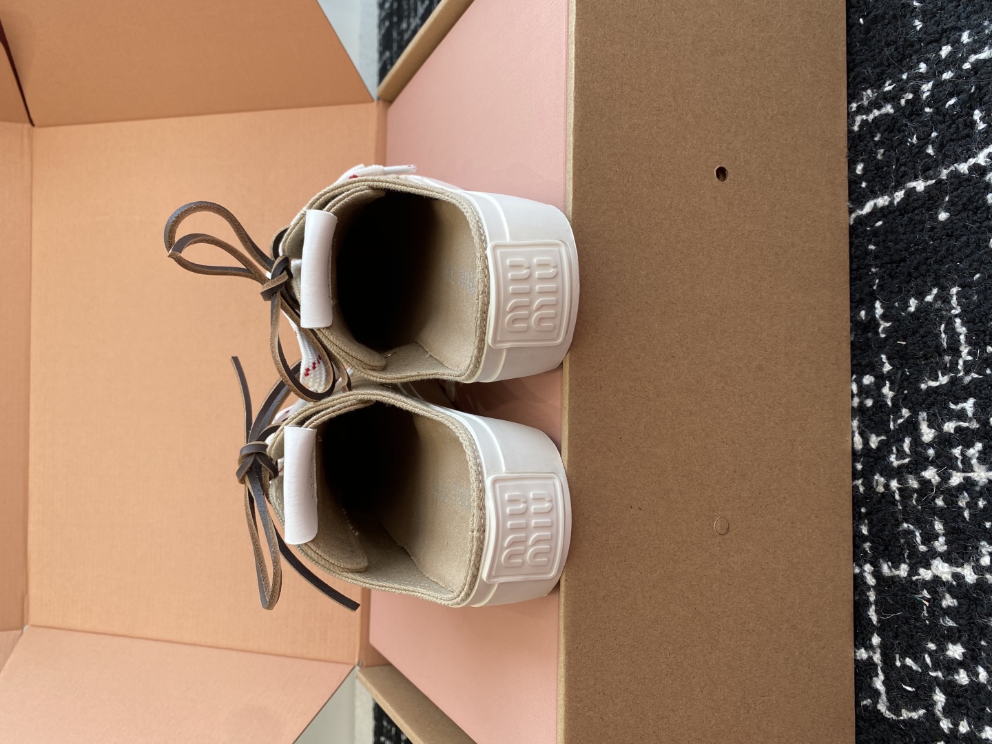 代购级（官网同步✈️盒包装）MiuMiu缪缪 25ss 最新款美式复古风 双鞋带 帆布 半拖 中绑 高绑