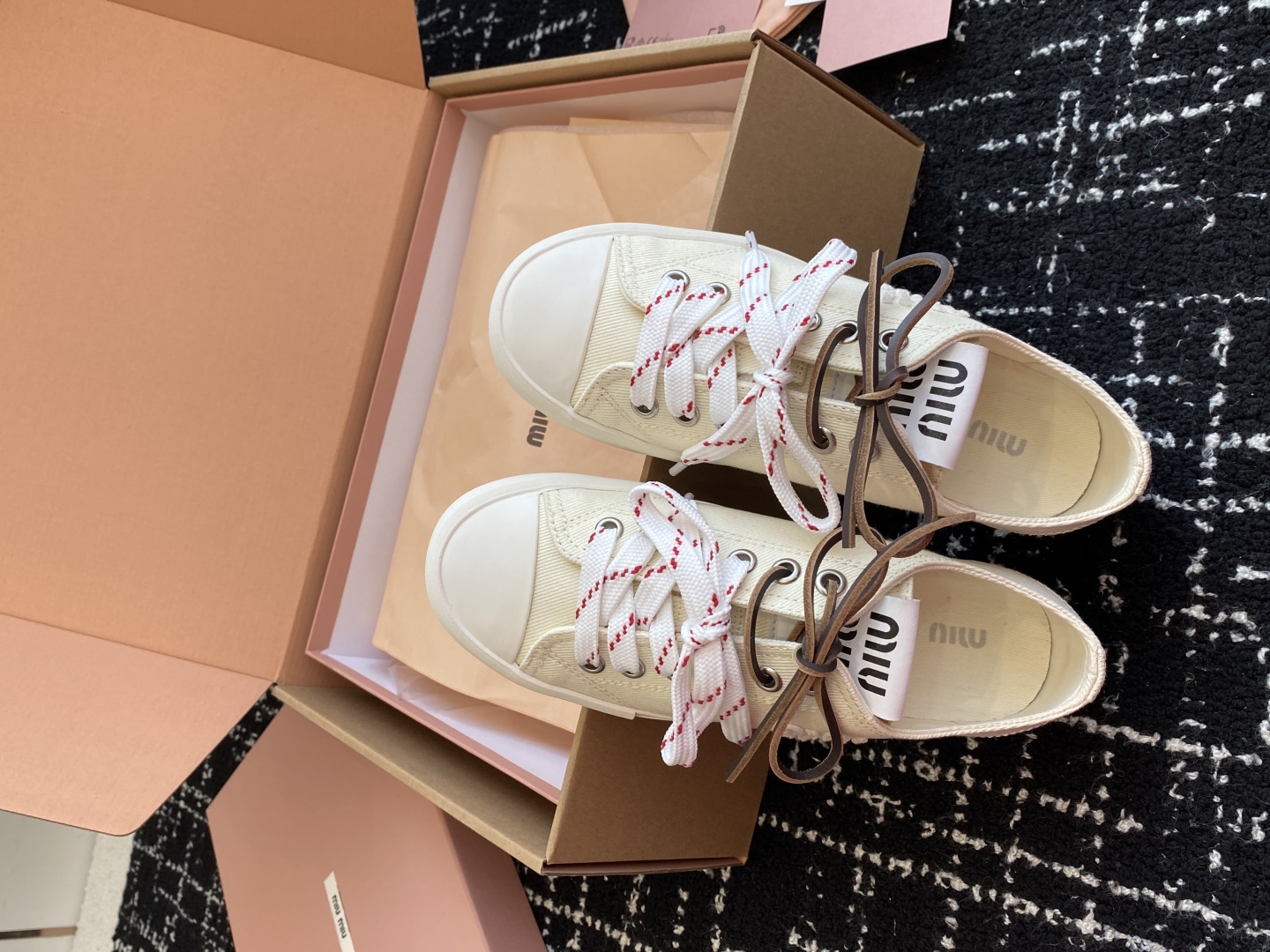 代购级（官网同步✈️盒包装）MiuMiu缪缪 25ss 最新款美式复古风 双鞋带 帆布 半拖 中绑 高绑