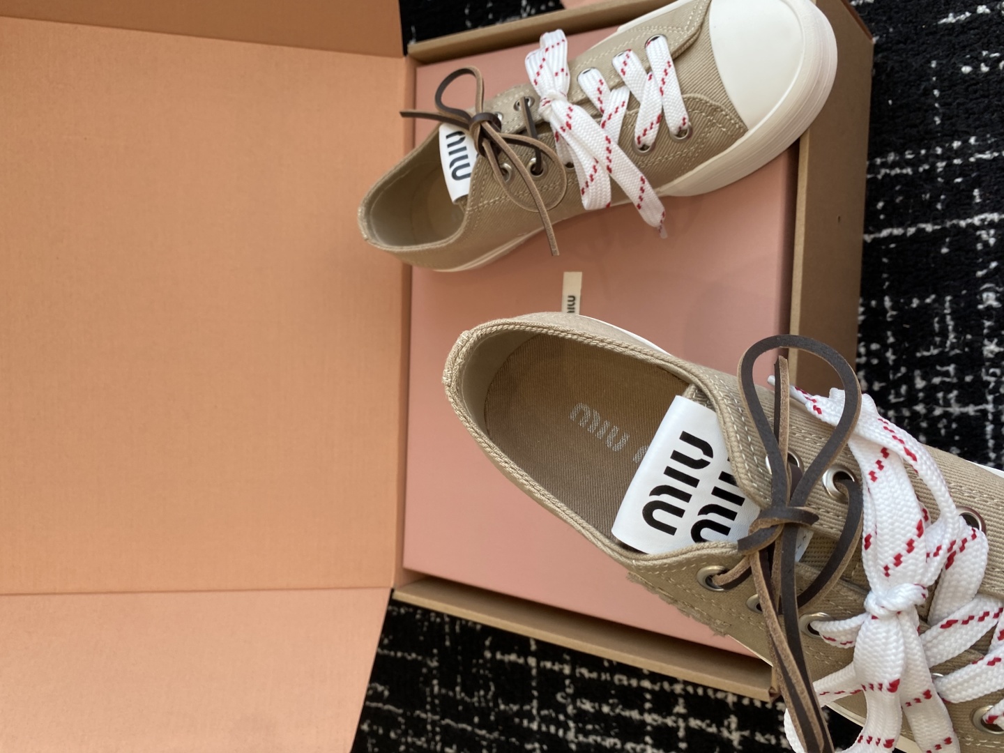 代购级（官网同步✈️盒包装）MiuMiu缪缪 25ss 最新款美式复古风 双鞋带 帆布 半拖 中绑 高绑