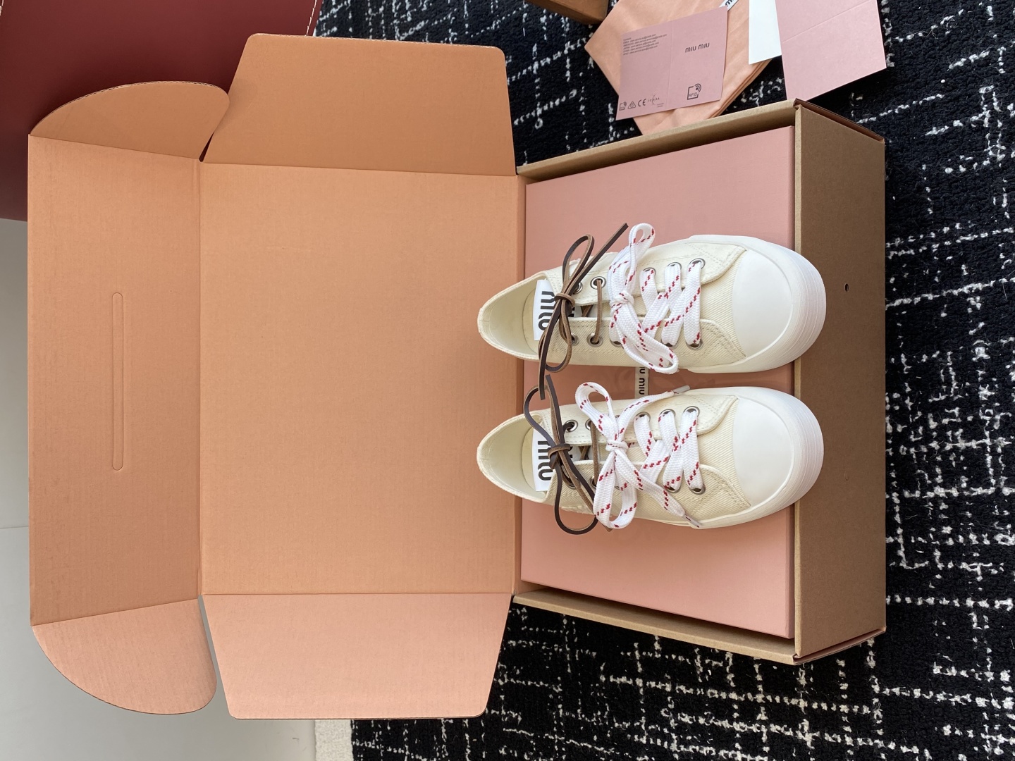 代购级（官网同步✈️盒包装）MiuMiu缪缪 25ss 最新款美式复古风 双鞋带 帆布 半拖 中绑 高绑