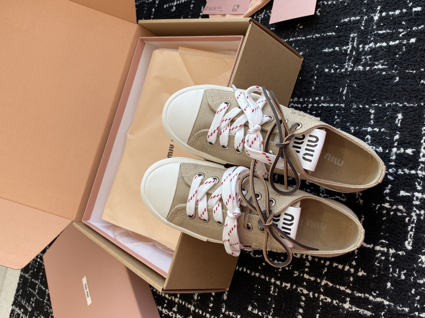 代购级（官网同步✈️盒包装）MiuMiu缪缪 25ss 最新款美式复古风 双鞋带 帆布 半拖 中绑 高绑