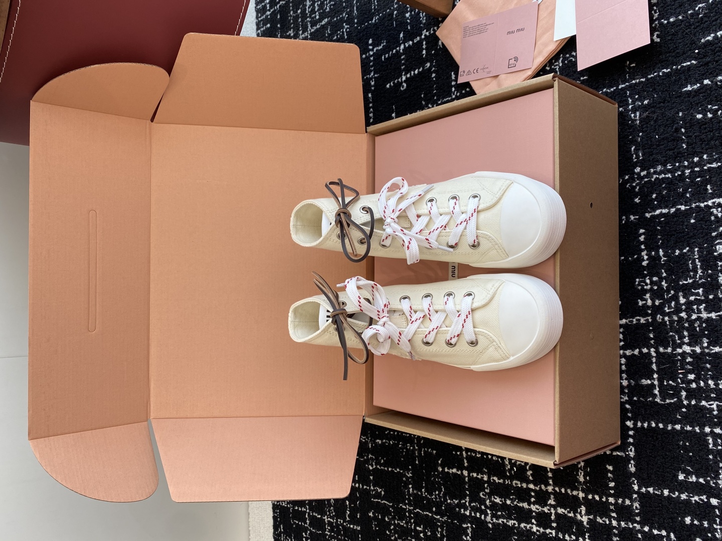 代购级（官网同步✈️盒包装）MiuMiu缪缪 25ss 最新款美式复古风 双鞋带 帆布 半拖 中绑 高绑
