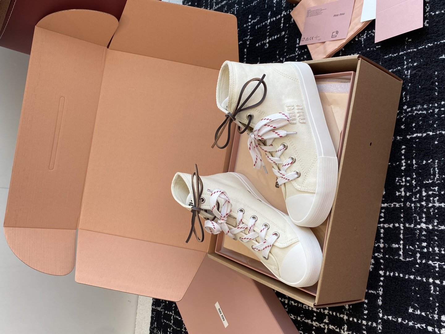 代购级（官网同步✈️盒包装）MiuMiu缪缪 25ss 最新款美式复古风 双鞋带 帆布 半拖 中绑 高绑