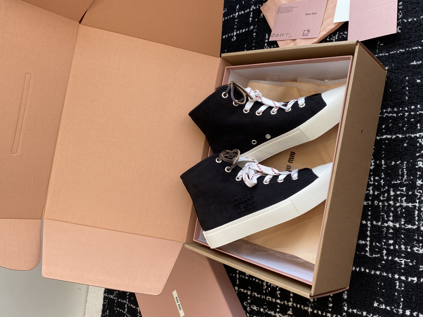 代购级（官网同步✈️盒包装）MiuMiu缪缪 25ss 最新款美式复古风 双鞋带 帆布 半拖 中绑 高绑