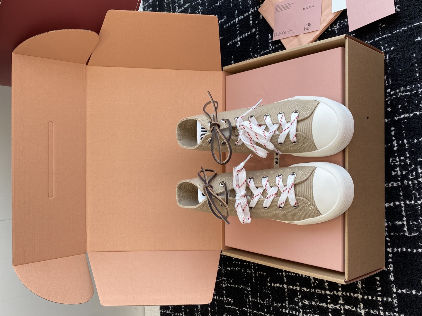 代购级（官网同步✈️盒包装）MiuMiu缪缪 25ss 最新款美式复古风 双鞋带 帆布 半拖 中绑 高绑