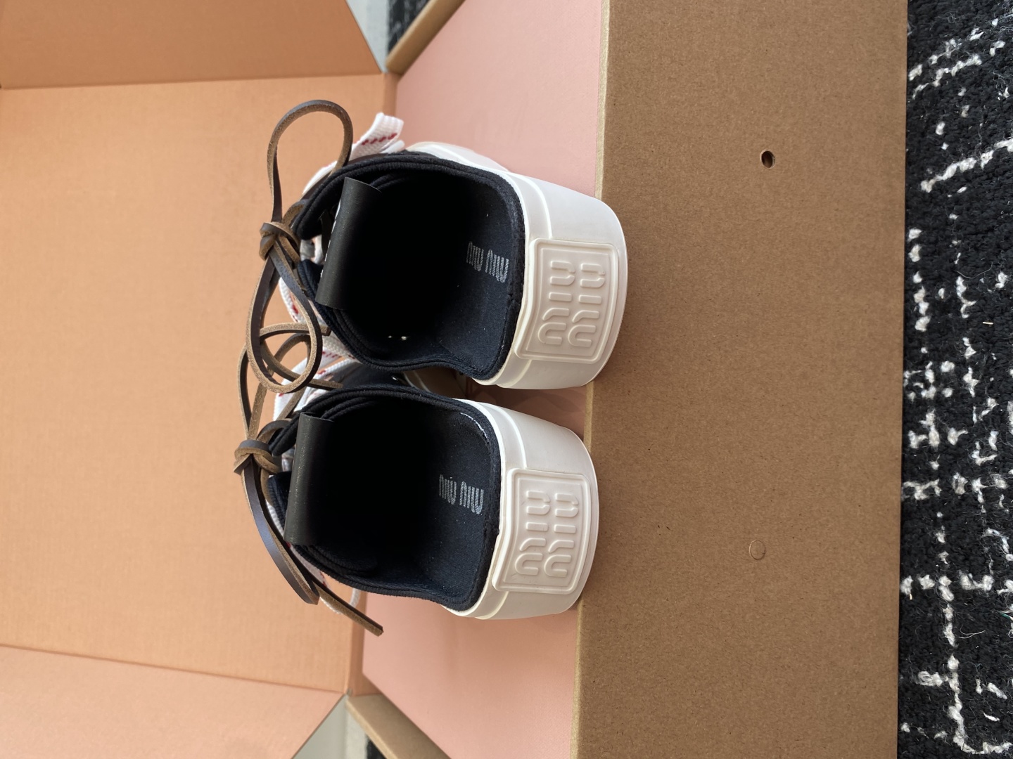 代购级（官网同步✈️盒包装）MiuMiu缪缪 25ss 最新款美式复古风 双鞋带 帆布 半拖 中绑 高绑