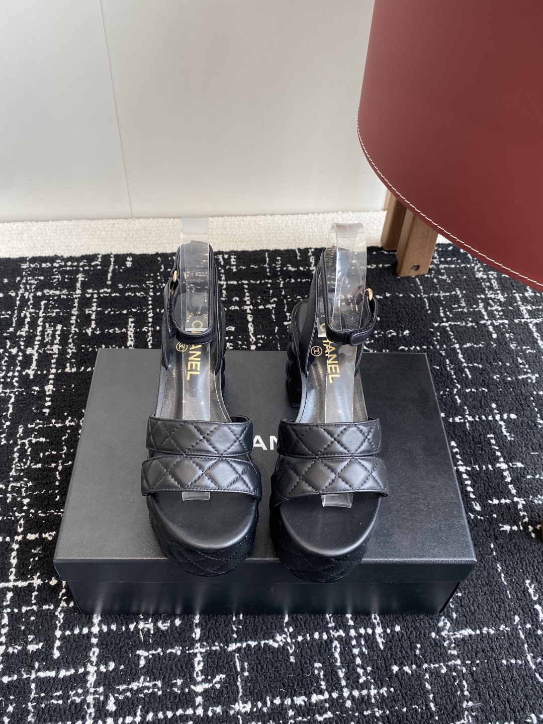 代购级（官网同步✈️盒包装）
Chanel 小香 25ss最新走秀时装 水台高跟鞋 顶级品质

轻奢而不