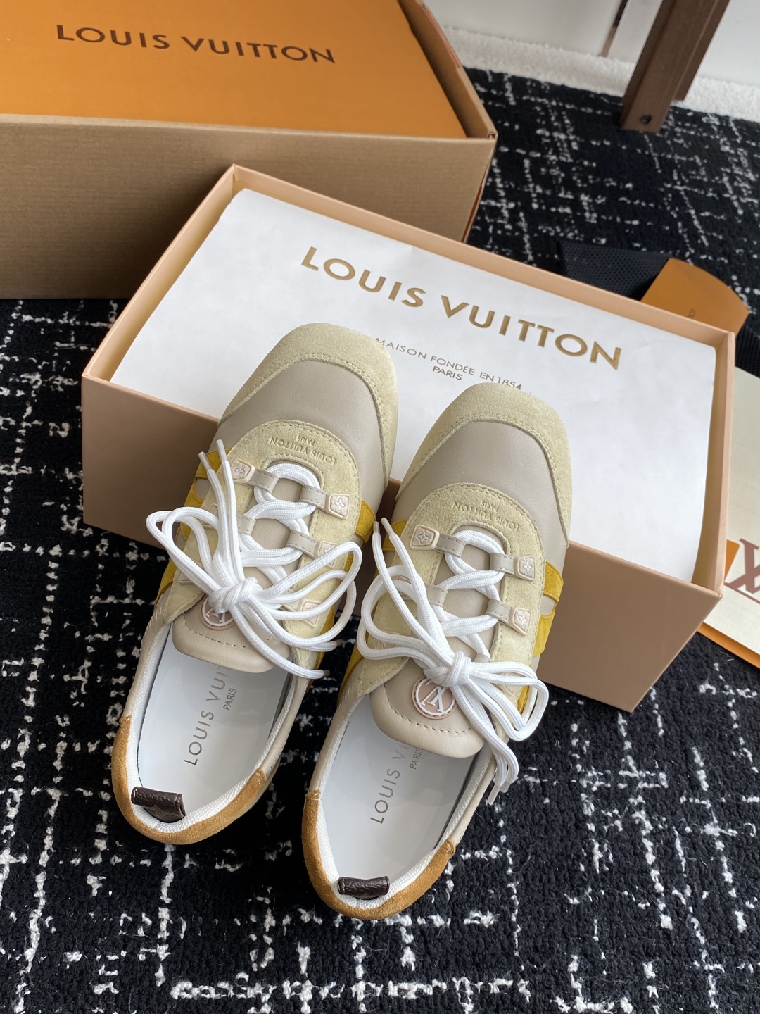 代购级（官网同步✈️盒包装）
Louis Vuitton路易威登驴牌春夏Sneakerina系列 芭蕾运