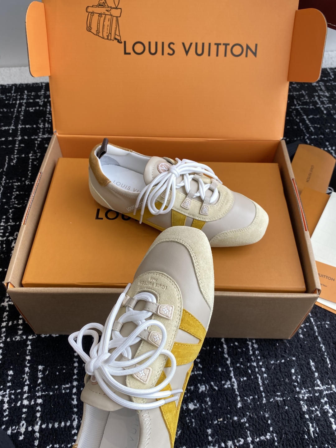代购级（官网同步✈️盒包装）
Louis Vuitton路易威登驴牌春夏Sneakerina系列 芭蕾运