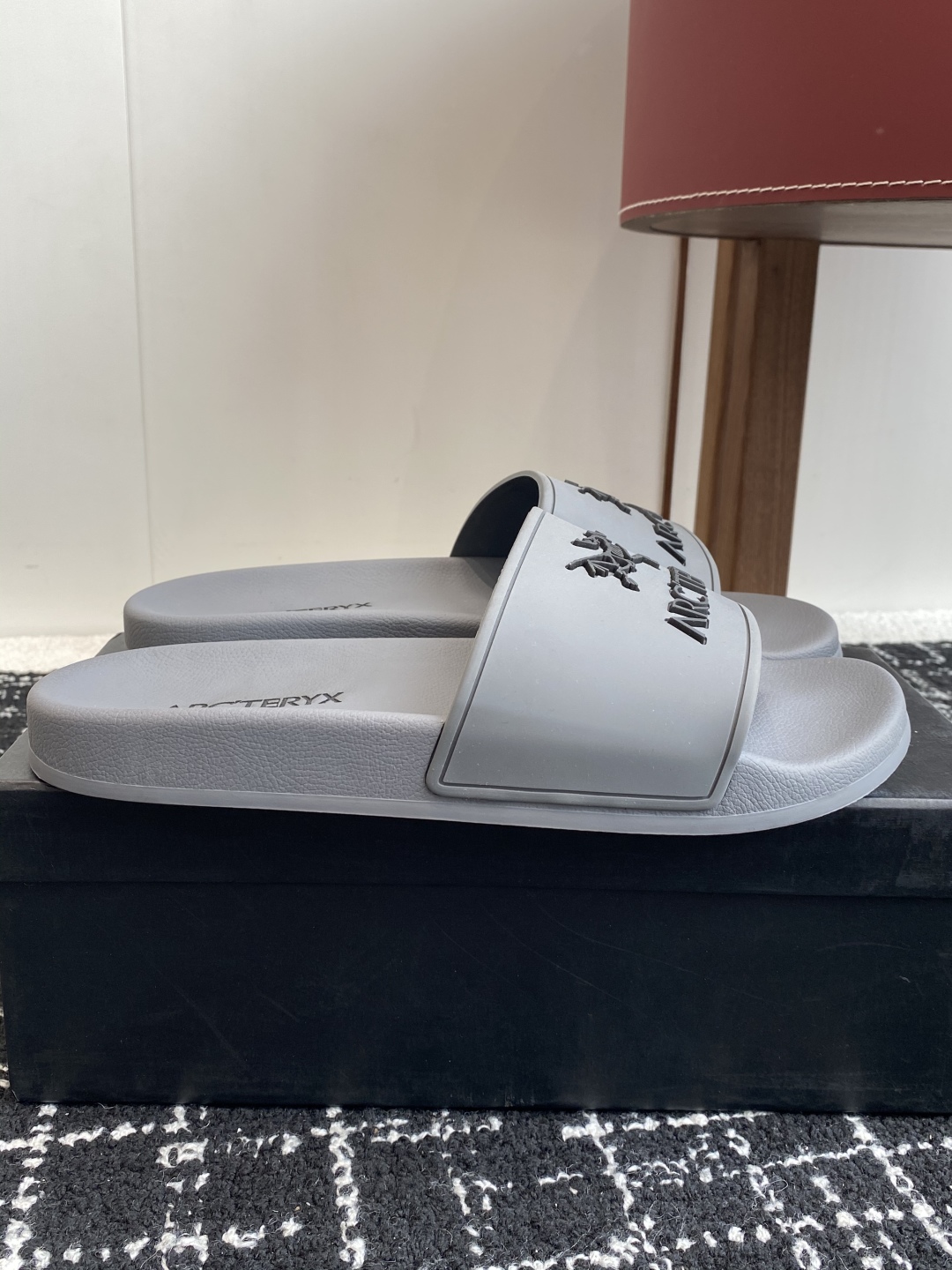 代购级
ARCTERYX 25ss 春夏男款 沙滩拖鞋 国内国外专柜断货王，找遍国内专柜心心念念终于到手