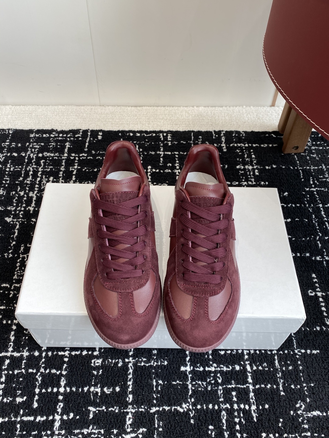 代购级
MaisonMargiela MM6 马吉拉 情侣款 喷墨 涂鸦 帆布 德训鞋 休闲 运动鞋