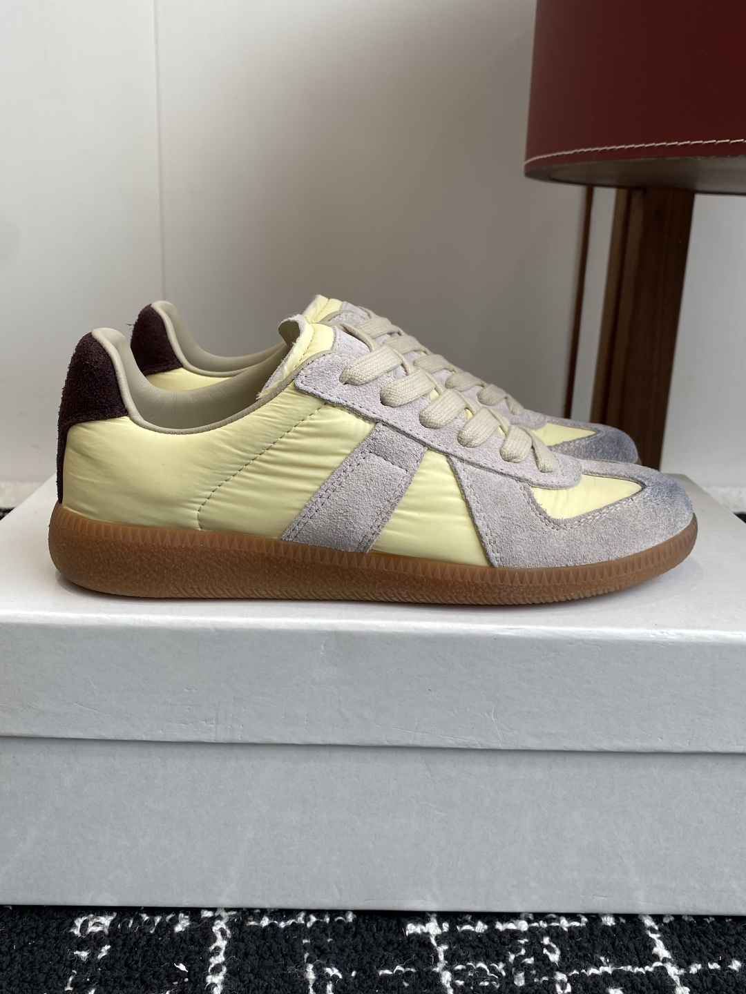代购级
MaisonMargiela MM6 马吉拉 情侣款 喷墨 涂鸦 帆布 德训鞋 休闲 运动鞋


