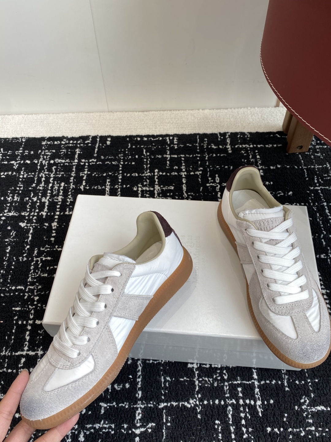 代购级
MaisonMargiela MM6 马吉拉 情侣款 喷墨 涂鸦 帆布 德训鞋 休闲 运动鞋