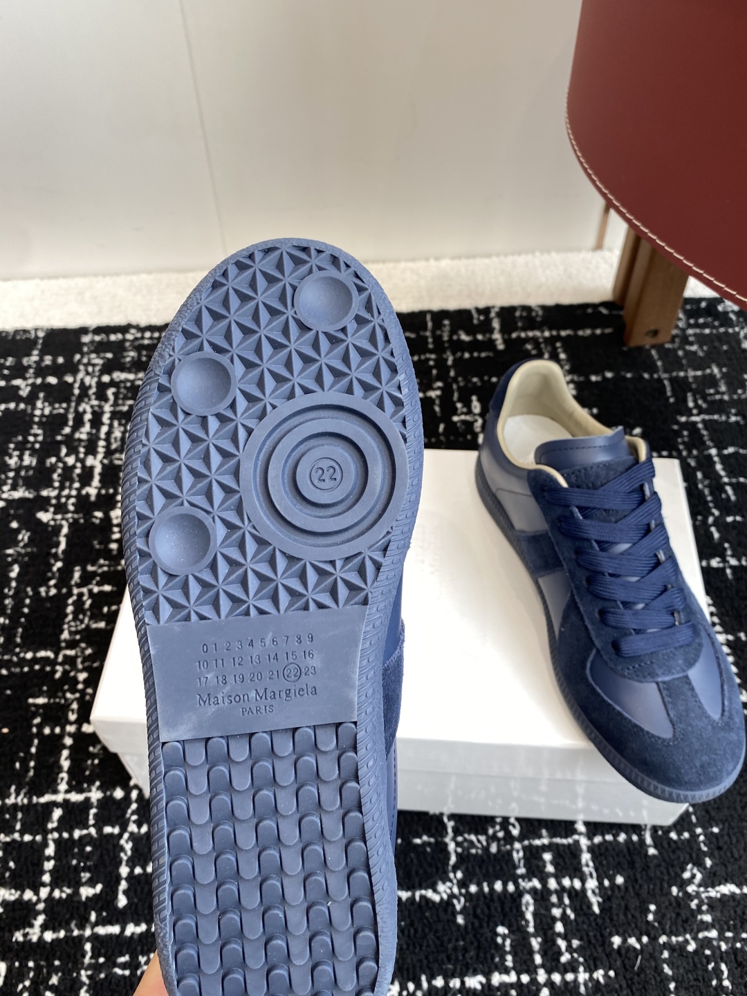 代购级
MaisonMargiela MM6 马吉拉 情侣款 喷墨 涂鸦 帆布 德训鞋 休闲 运动鞋

