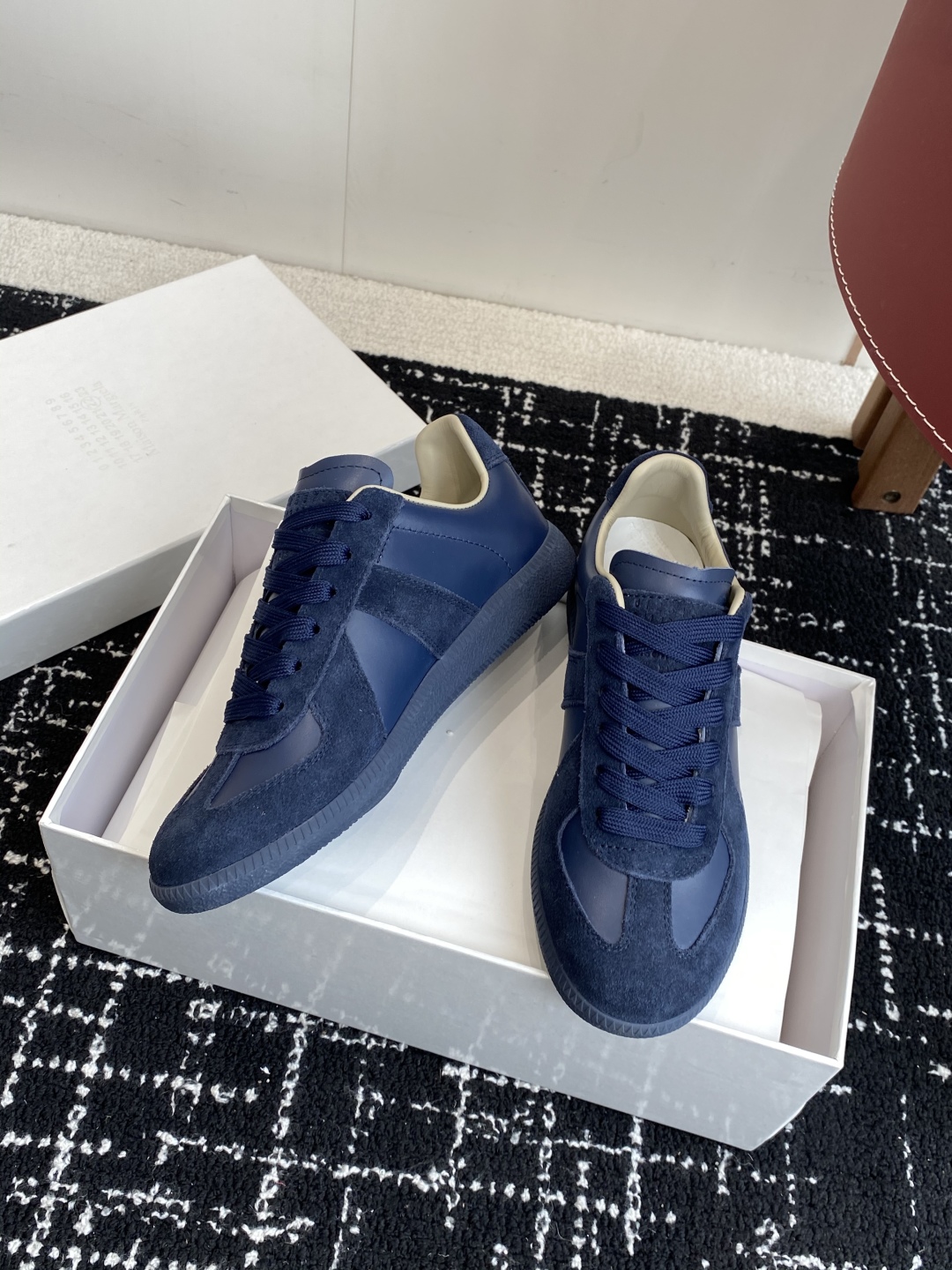 代购级
MaisonMargiela MM6 马吉拉 情侣款 喷墨 涂鸦 帆布 德训鞋 休闲 运动鞋

