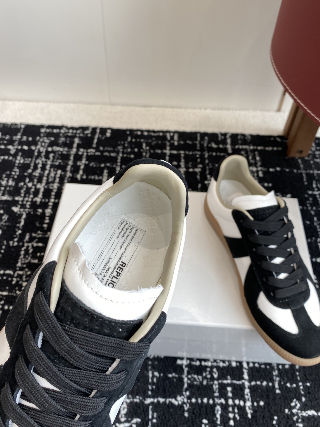 代购级
MaisonMargiela MM6 马吉拉 情侣款 喷墨 涂鸦 帆布 德训鞋 休闲 运动鞋