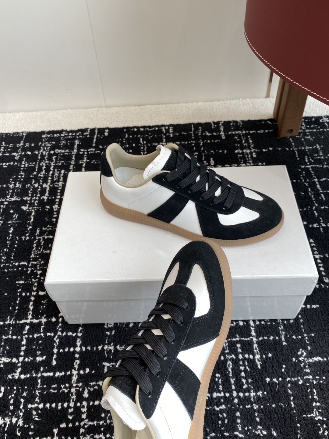 代购级
MaisonMargiela MM6 马吉拉 情侣款 喷墨 涂鸦 帆布 德训鞋 休闲 运动鞋