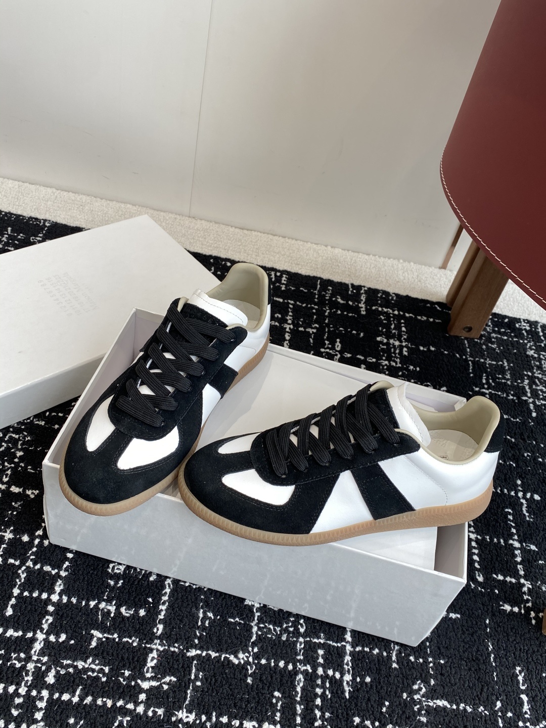 代购级
MaisonMargiela MM6 马吉拉 情侣款 喷墨 涂鸦 帆布 德训鞋 休闲 运动鞋
