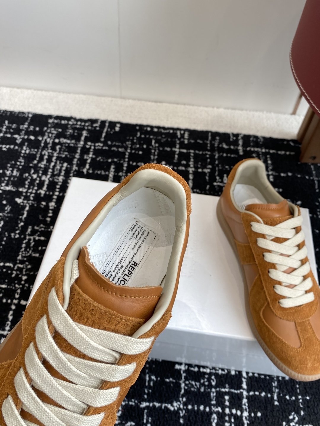 代购级
MaisonMargiela MM6 马吉拉 情侣款 喷墨 涂鸦 帆布 德训鞋 休闲 运动鞋