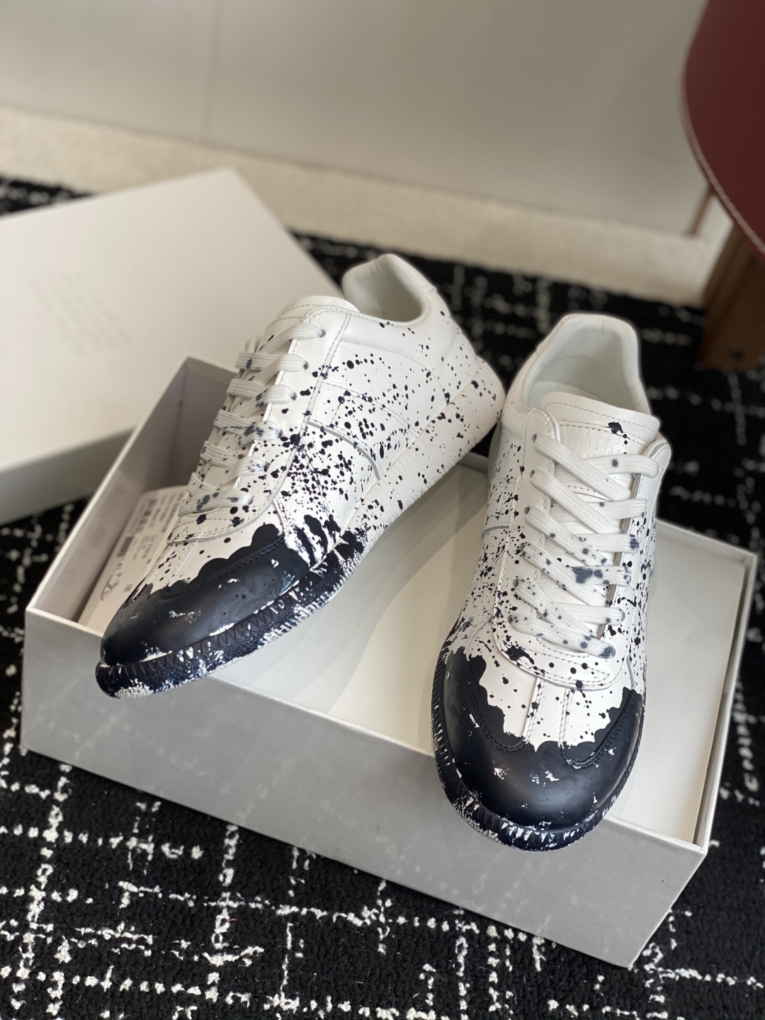 代购级
MaisonMargiela MM6 马吉拉 情侣款 喷墨 涂鸦 帆布 德训鞋 休闲 运动鞋