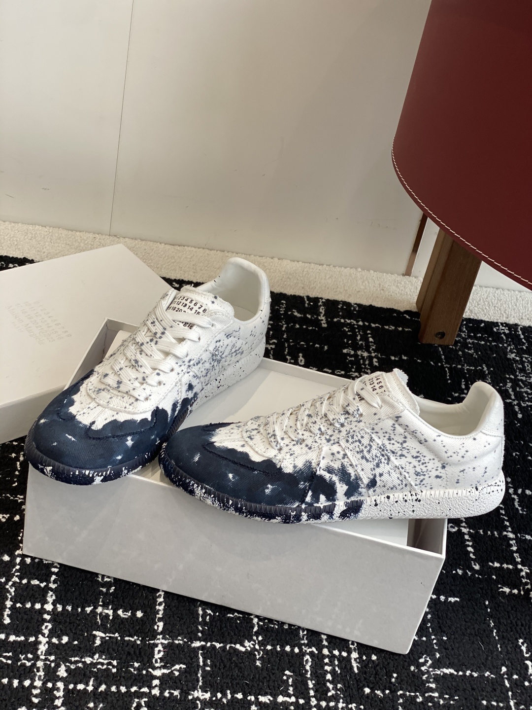 代购级
MaisonMargiela MM6 马吉拉 情侣款 喷墨 涂鸦 帆布 德训鞋 休闲 运动鞋