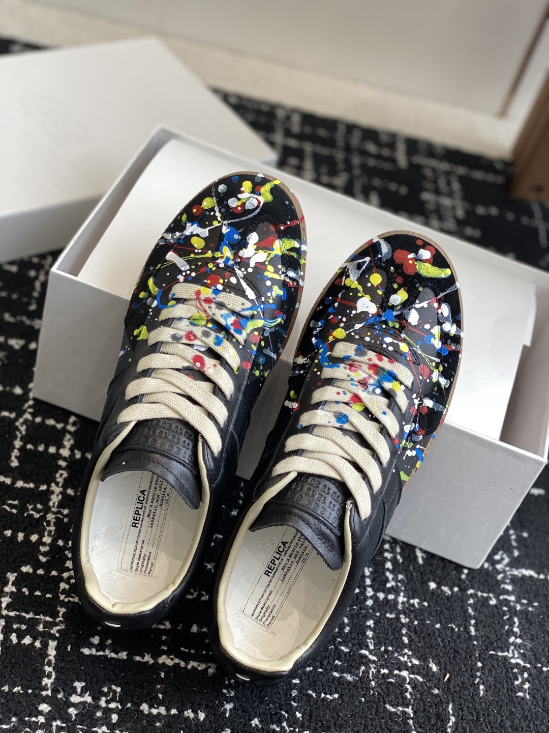代购级
MaisonMargiela MM6 马吉拉 情侣款 喷墨 涂鸦 帆布 德训鞋 休闲 运动鞋